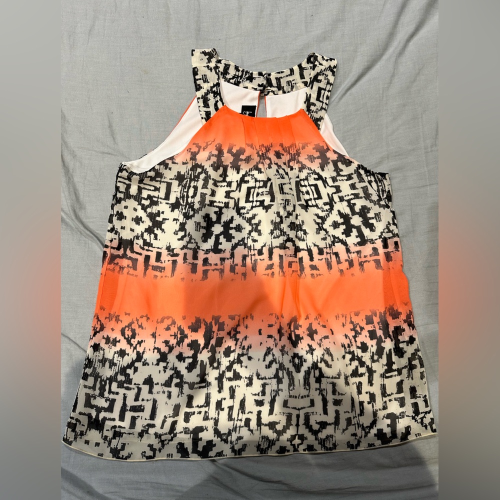 Cute top for work